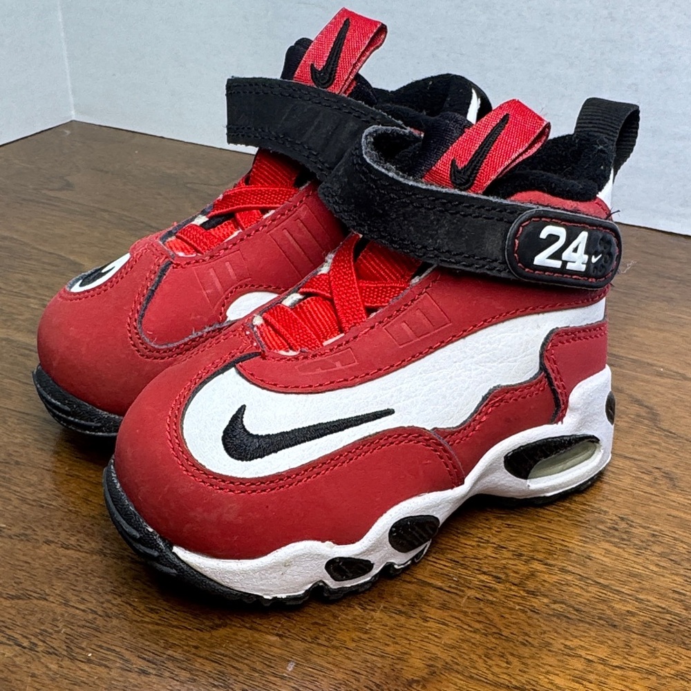 Nike Air Infants Baby Griffey Max 1 Sneakers in Cincinnati Reds, sz 4C